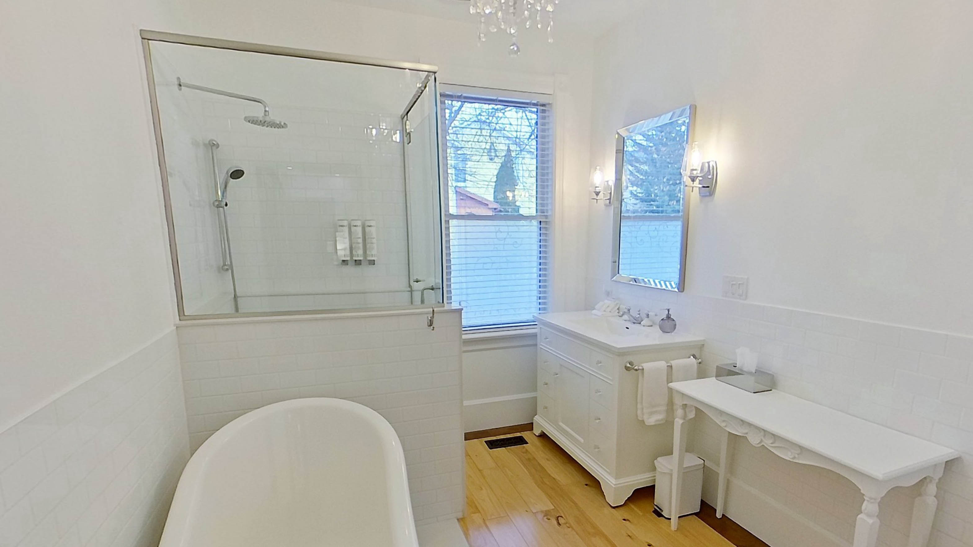 Cafe interior photo 4